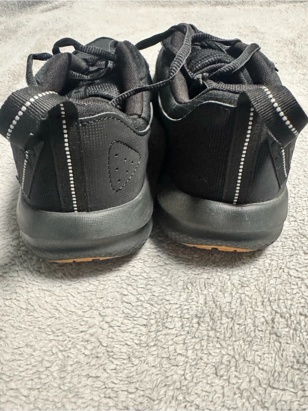 Under Armour Men's Black Lace-Up Athletic Sneakers